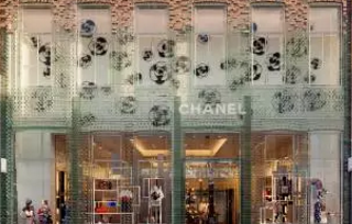 藝術(shù)圈 | 他花12億建菜市場，又給香奈兒造了座水晶屋