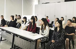 CLASSROOM | 開(kāi)學(xué)第一周就“亂了亂了”