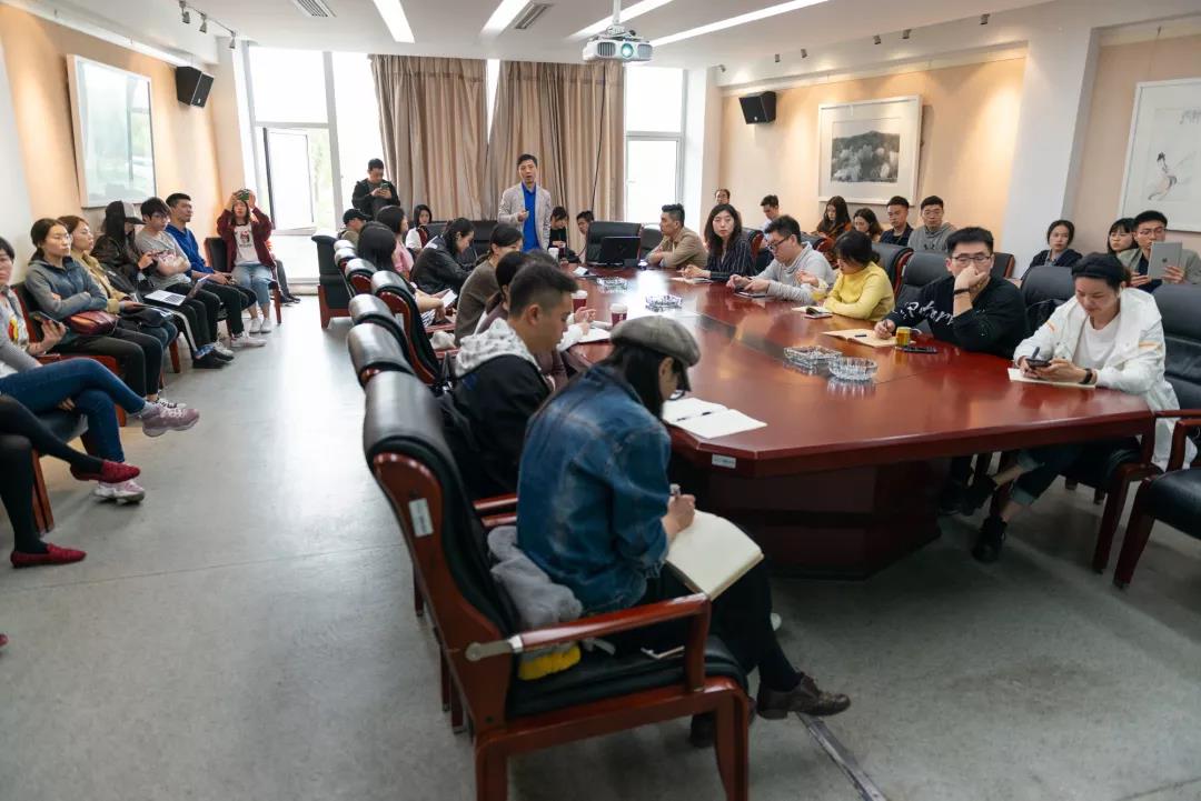 姜節(jié)泓教授在南京師范大學(xué)舉行了一場學(xué)術(shù)講座