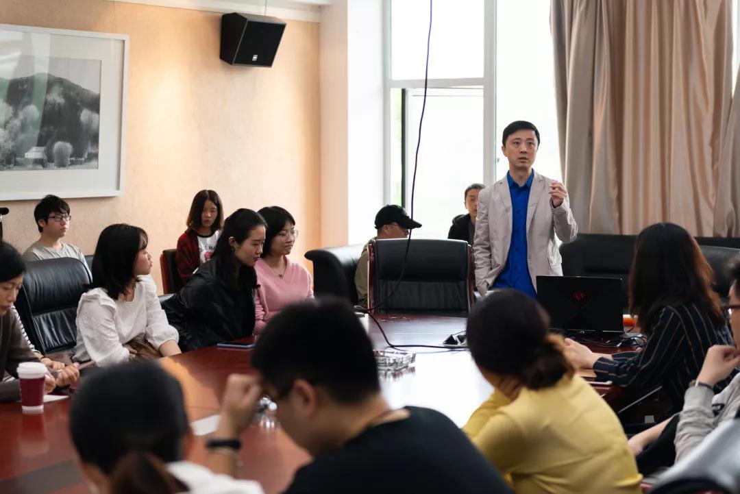 姜節(jié)泓教授在南京師范大學(xué)舉行了一場學(xué)術(shù)講座