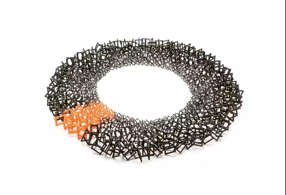 INTERSECTIONS NECKPIECE，NYLON, INK，2018
