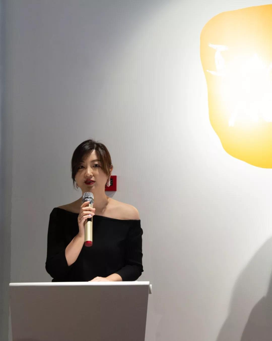 執(zhí)行院長冷健致辭