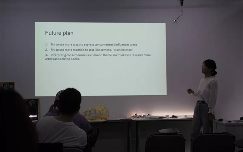 課堂:碩士預(yù)科學(xué)生第一次匯報(bào)演講