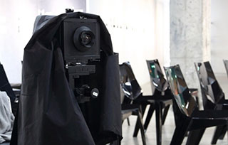 Portraits in a corner: 致敬偉大攝影師歐文·佩恩——陳祺偉黑白肖像攝影展昨晚開(kāi)