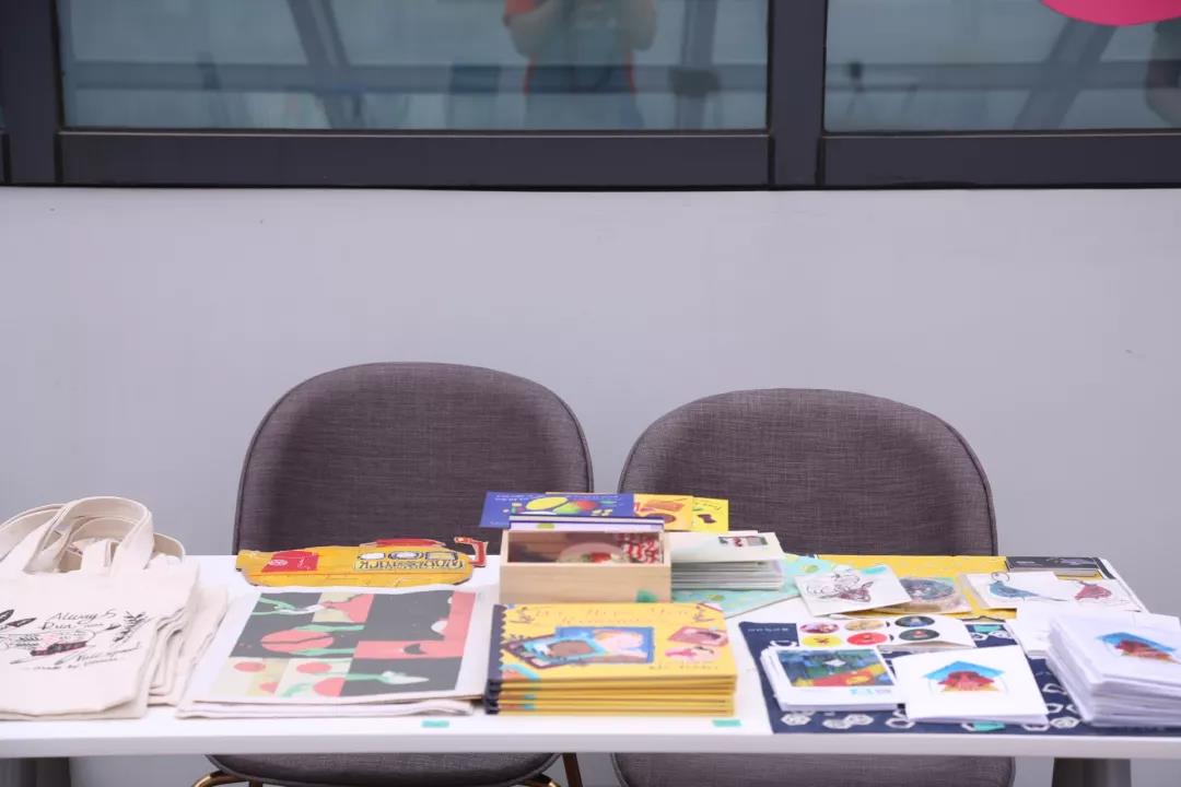 天臺(tái)藝術(shù)市集