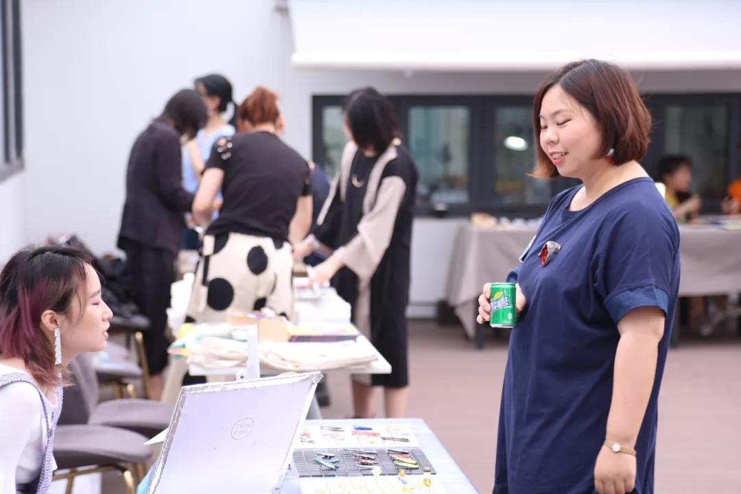 往期集市的歡樂(lè)時(shí)光