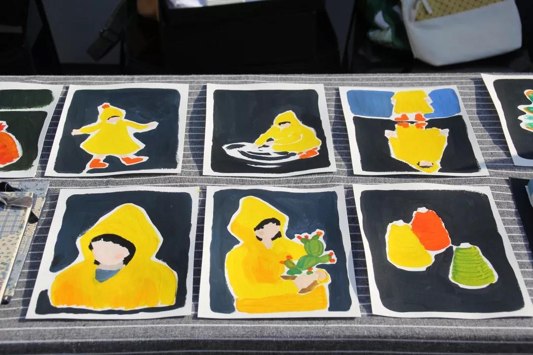 在AIVA最浪漫的頂樓天臺設(shè)立首飾、陶瓷、手作、插畫等近10個藝術(shù)攤位