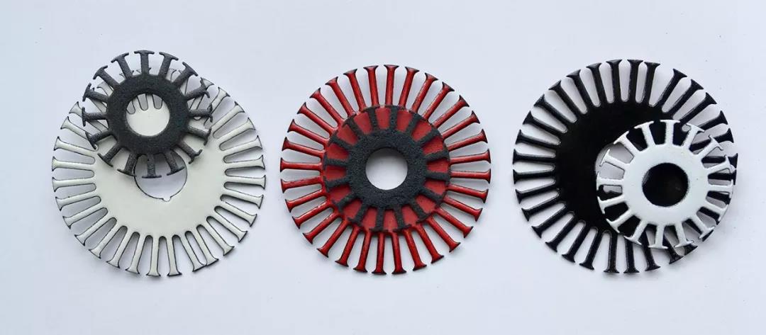 Elizabeth Turrell Widget 三枚胸針/徽章