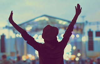 直播回顧 | ?？佳悠冢囆g生升學如何不耽誤？招生官給大家劃了這些重點！