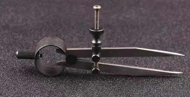 市面上常見的首飾專用圓規(guī)機剪