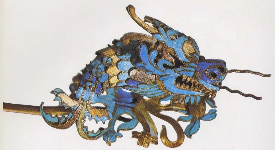 Pin Gold and enamel c. 1900