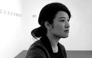 微小而閃耀的瞬間——山岸紗綾 | 名家書(shū)薦2021