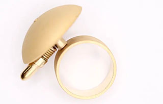 專訪 | AIVA校友Teng Tai獲得2022珠寶界奧斯卡銀獎！“扣動扳機，聆聽珠寶”