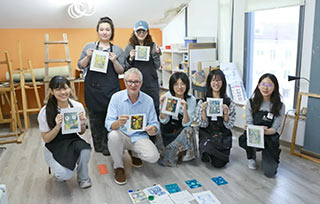 獨家直擊｜BCU視覺傳達(dá)大咖Andrew Kulman版畫工坊，刀鋒與色彩齊飛！