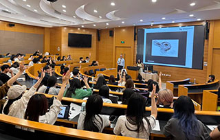 【BCU名師中國行回顧】Andrew Kulman教授：用幽默與創(chuàng)意點亮設(shè)計之光，深度解析